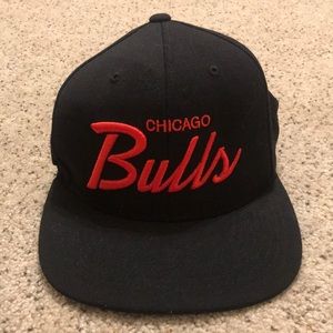 CHICAGO BULLS MITCHELL AND NESS HAT